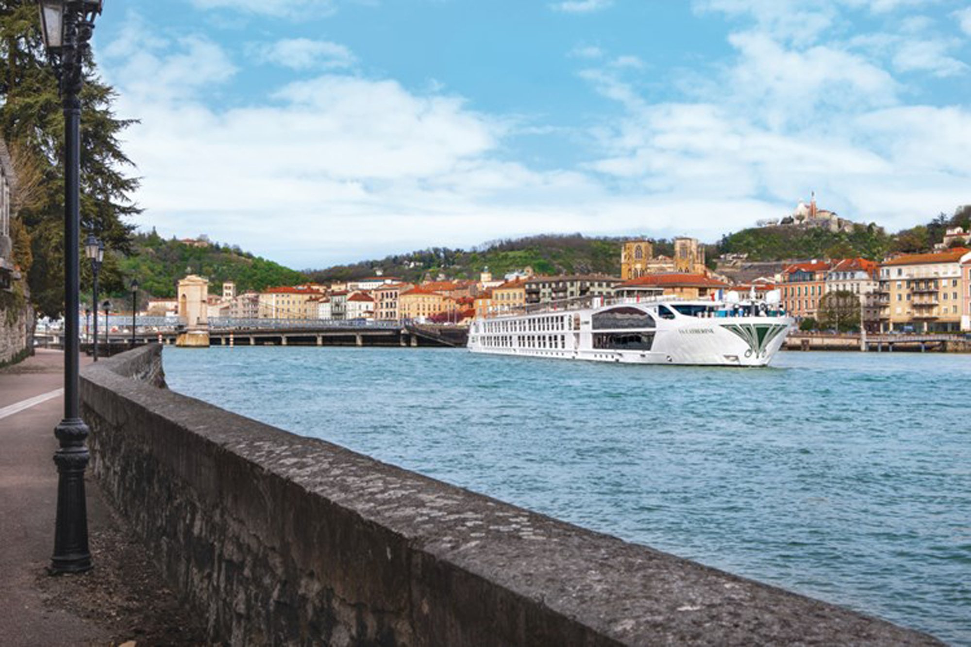 664_50034_resize_0_500 Uniworld butler service aboard a boutique river cruise ship