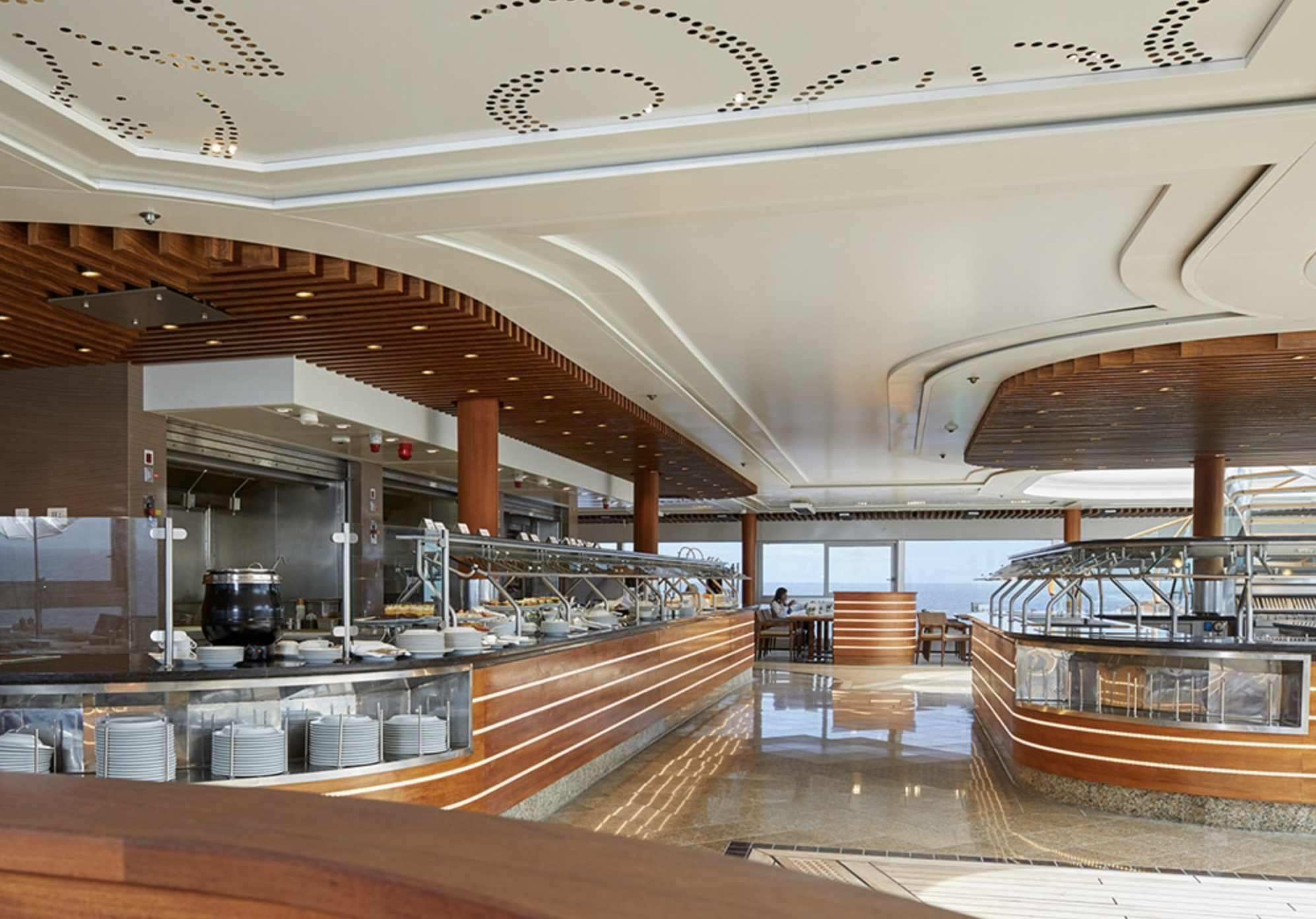 Regent Seven Seas, Dining Guide, Luxury Cruising, Pool Grill