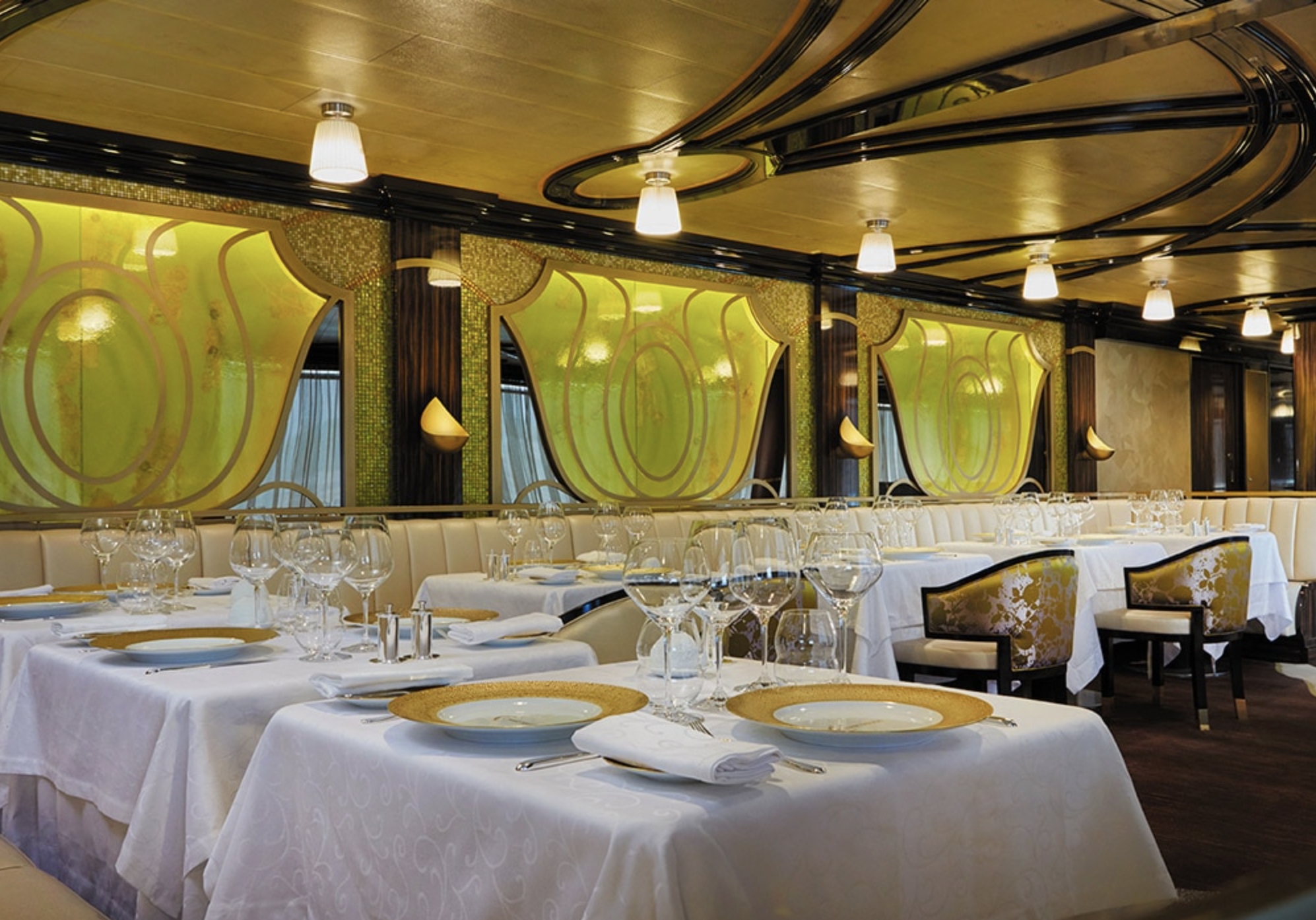 Regent Seven Seas, Dining Guide, Luxury Cruising, Chartreuse