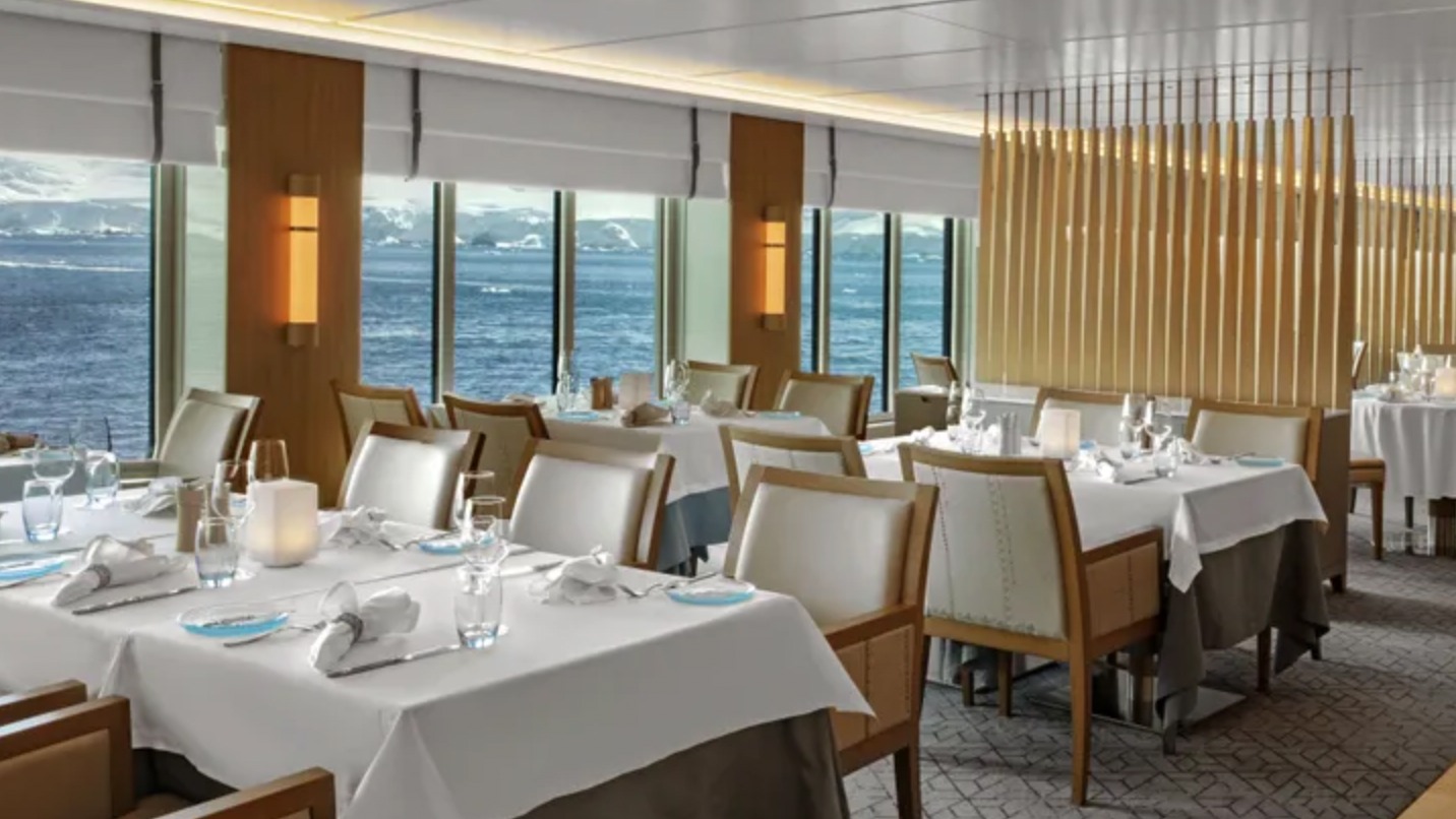 Viking Expeditions, Dining Guide, The Restaurant