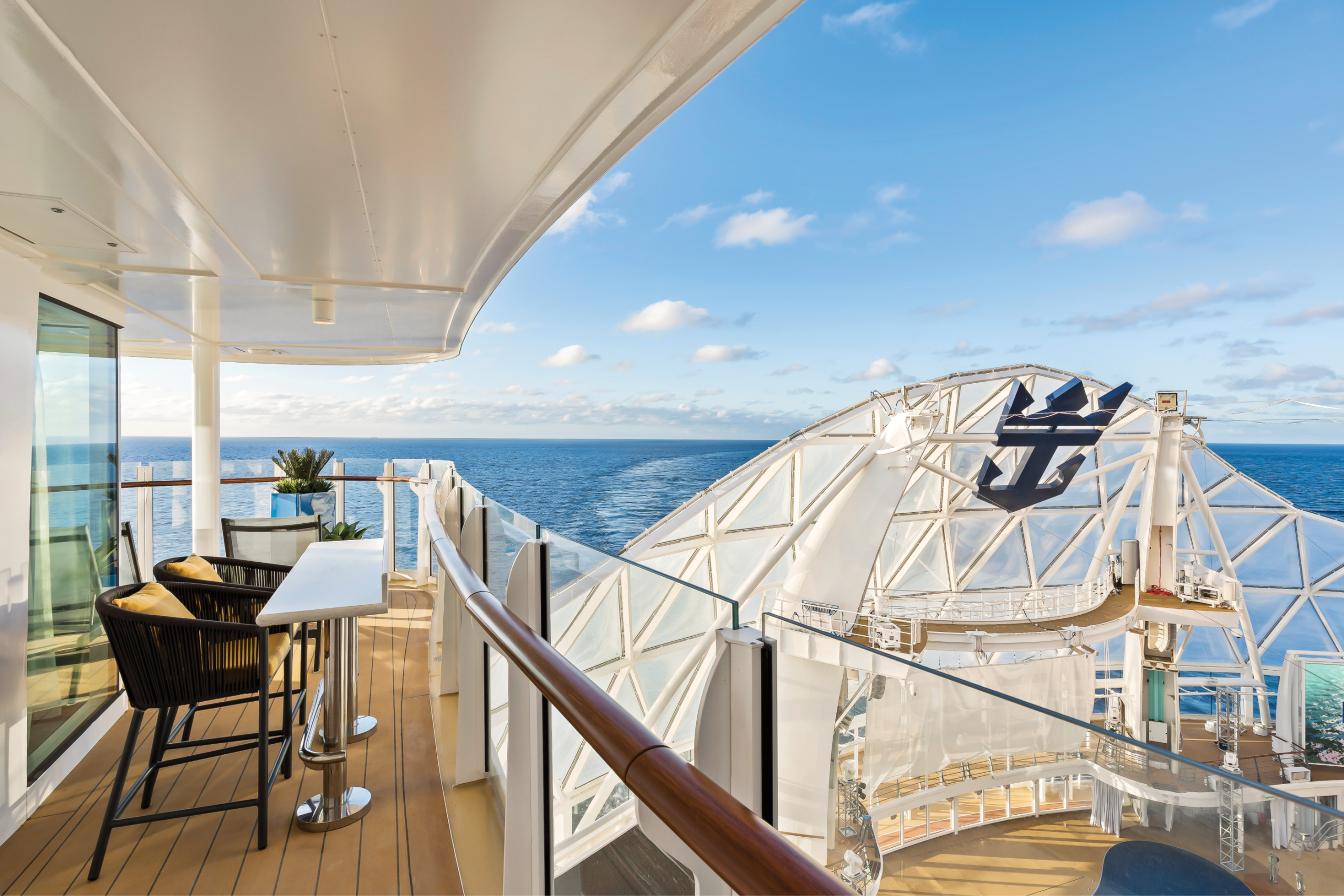 AquaTheater Suites, Royal Caribbean, Star Class Suites