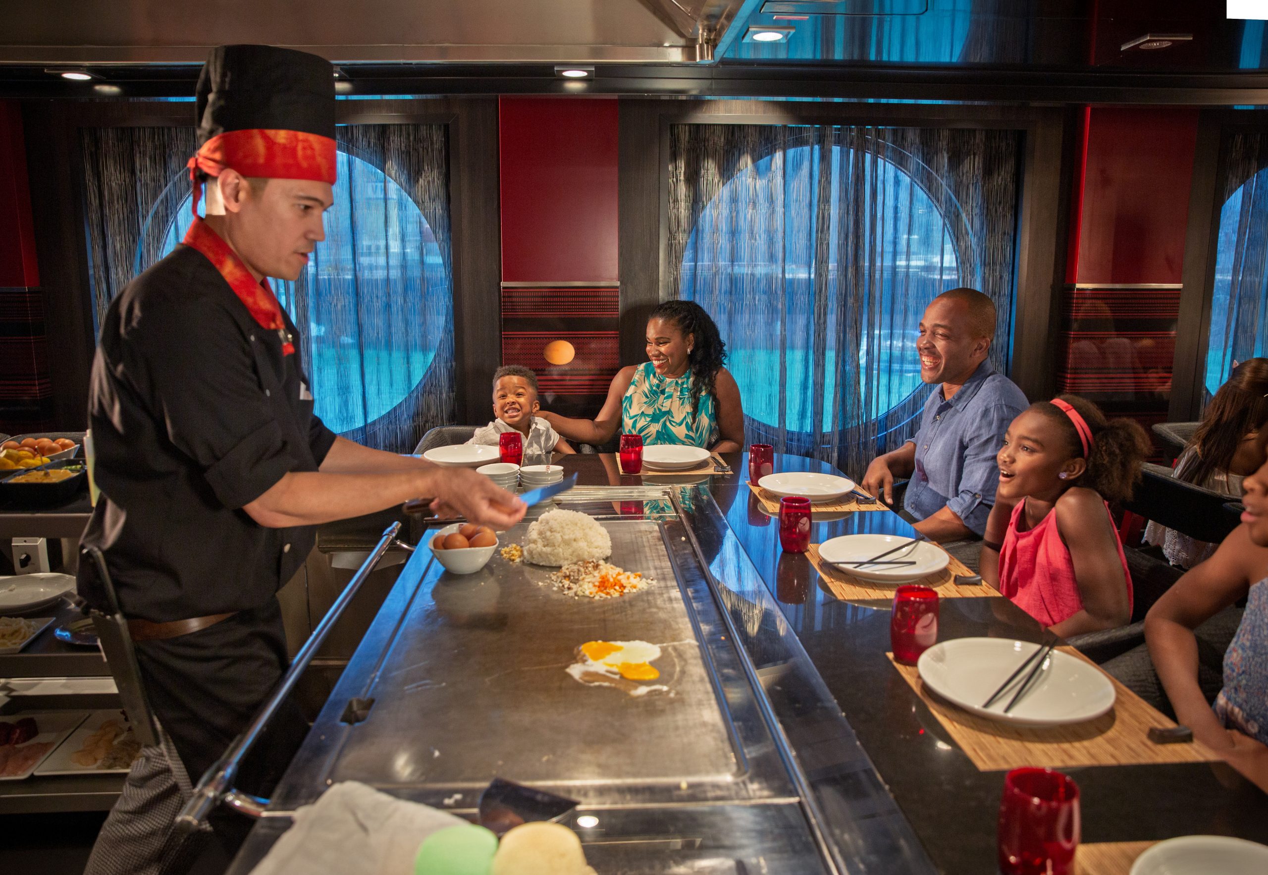 Izumi Teppanyaki | Photo Credit: Royal Caribbean