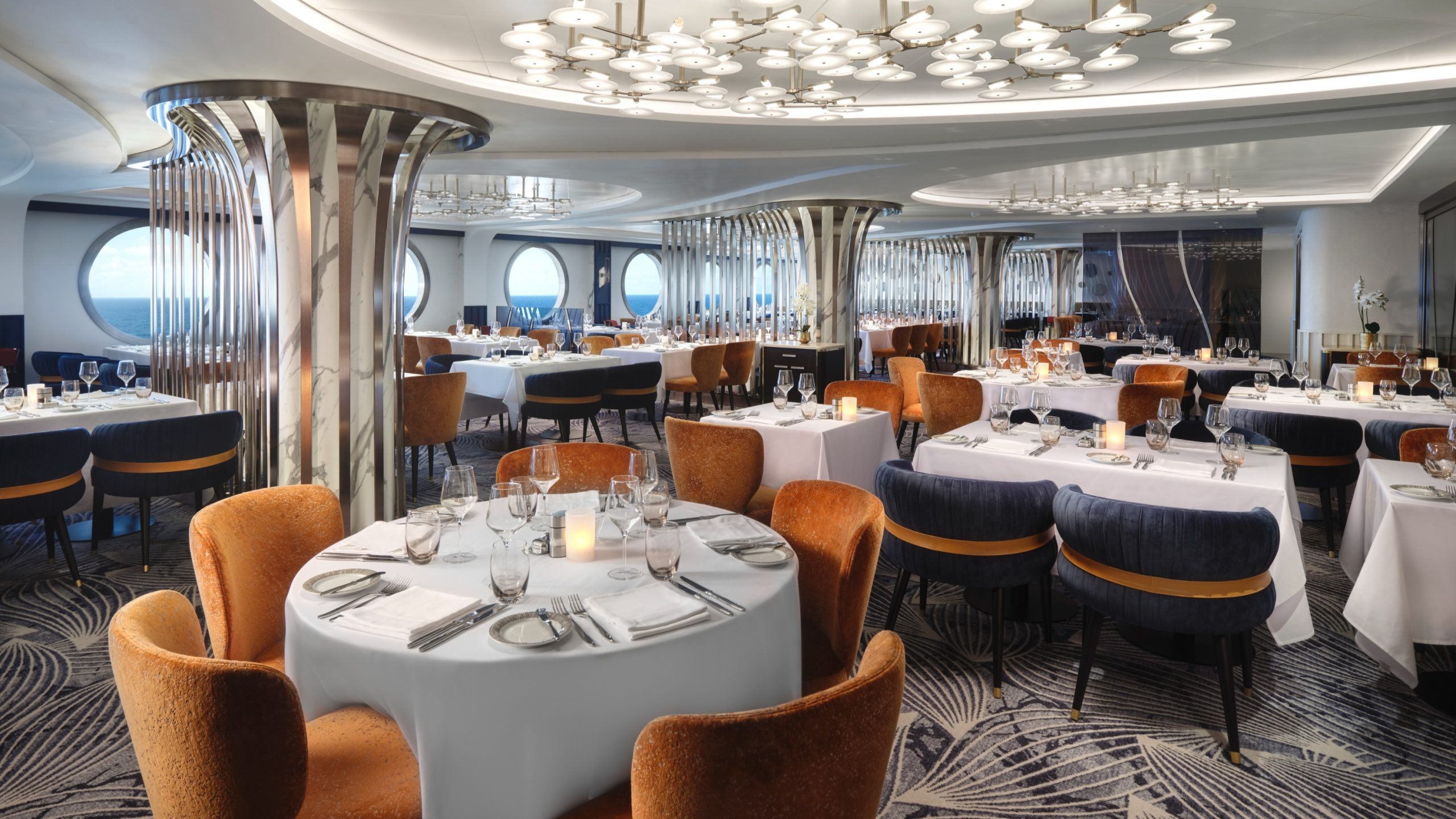 NCL, Prima Class, The Commodore Room