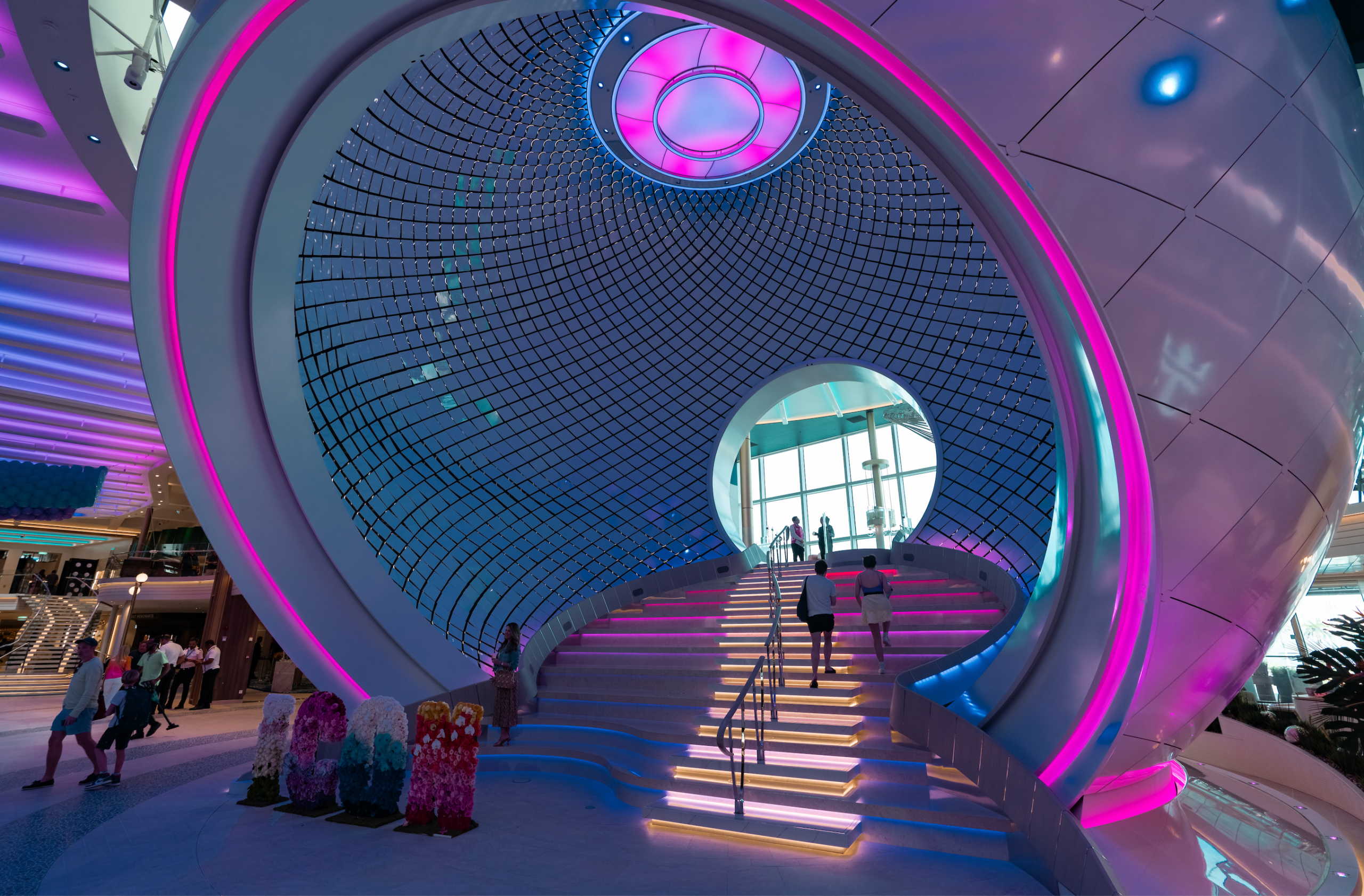 Royal Caribbean, Icon of the Seas, The Royal Promenade, The Pearl