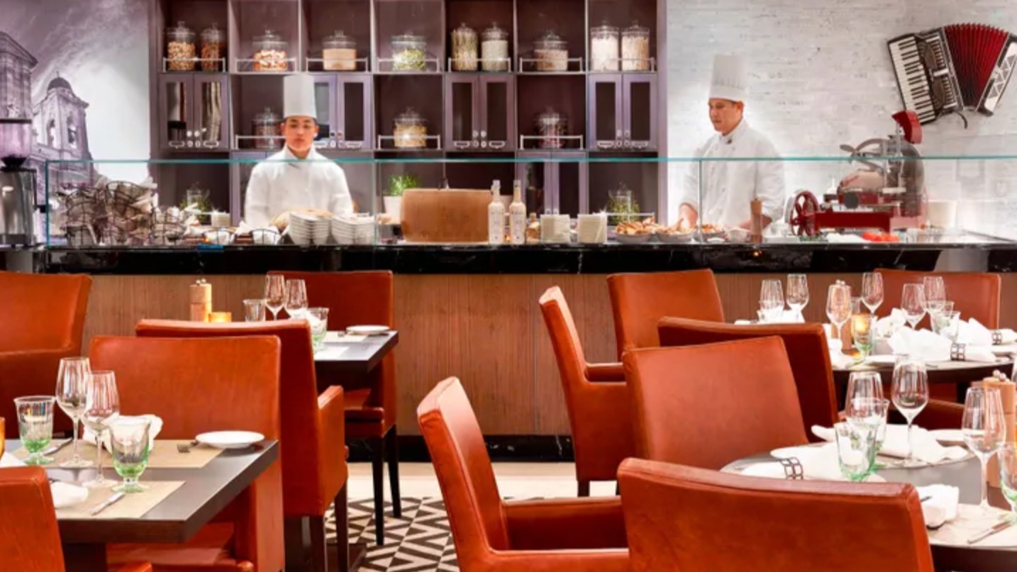 Viking Ocean, Dining Guide, Manfredi's