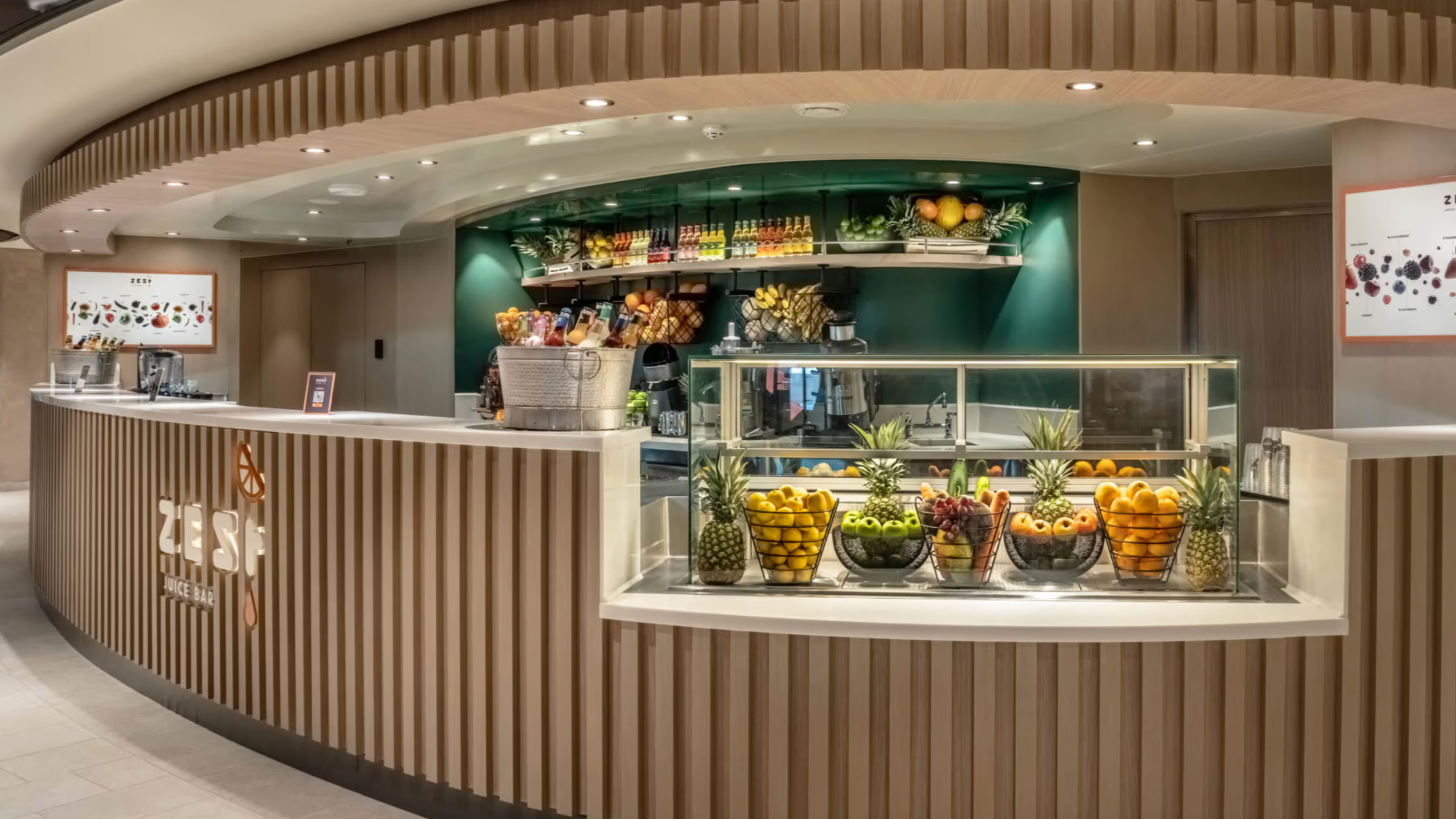 Zest Juice Bar on MSC World America