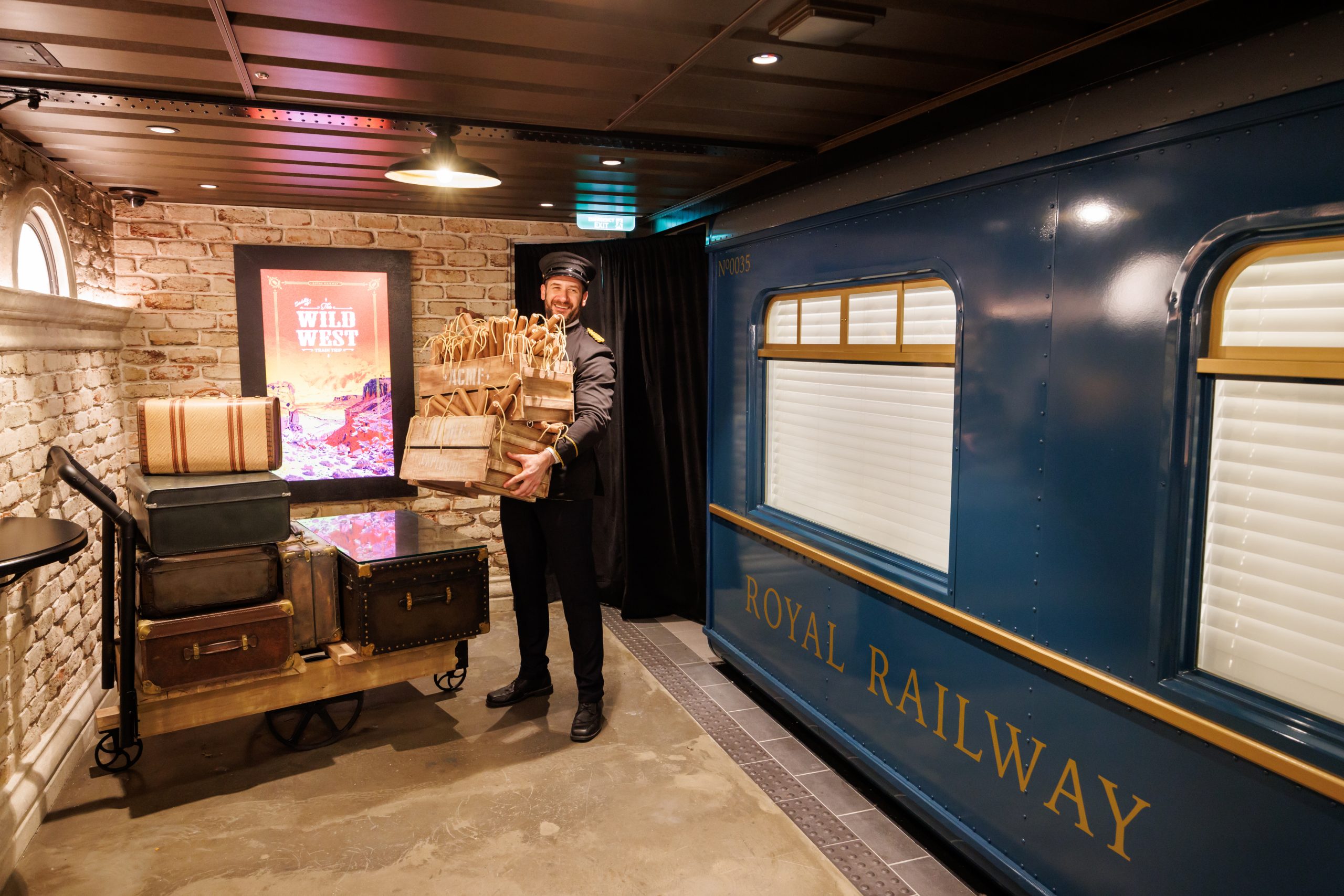 Royal Caribbean, Royal Railway - Utopia Station