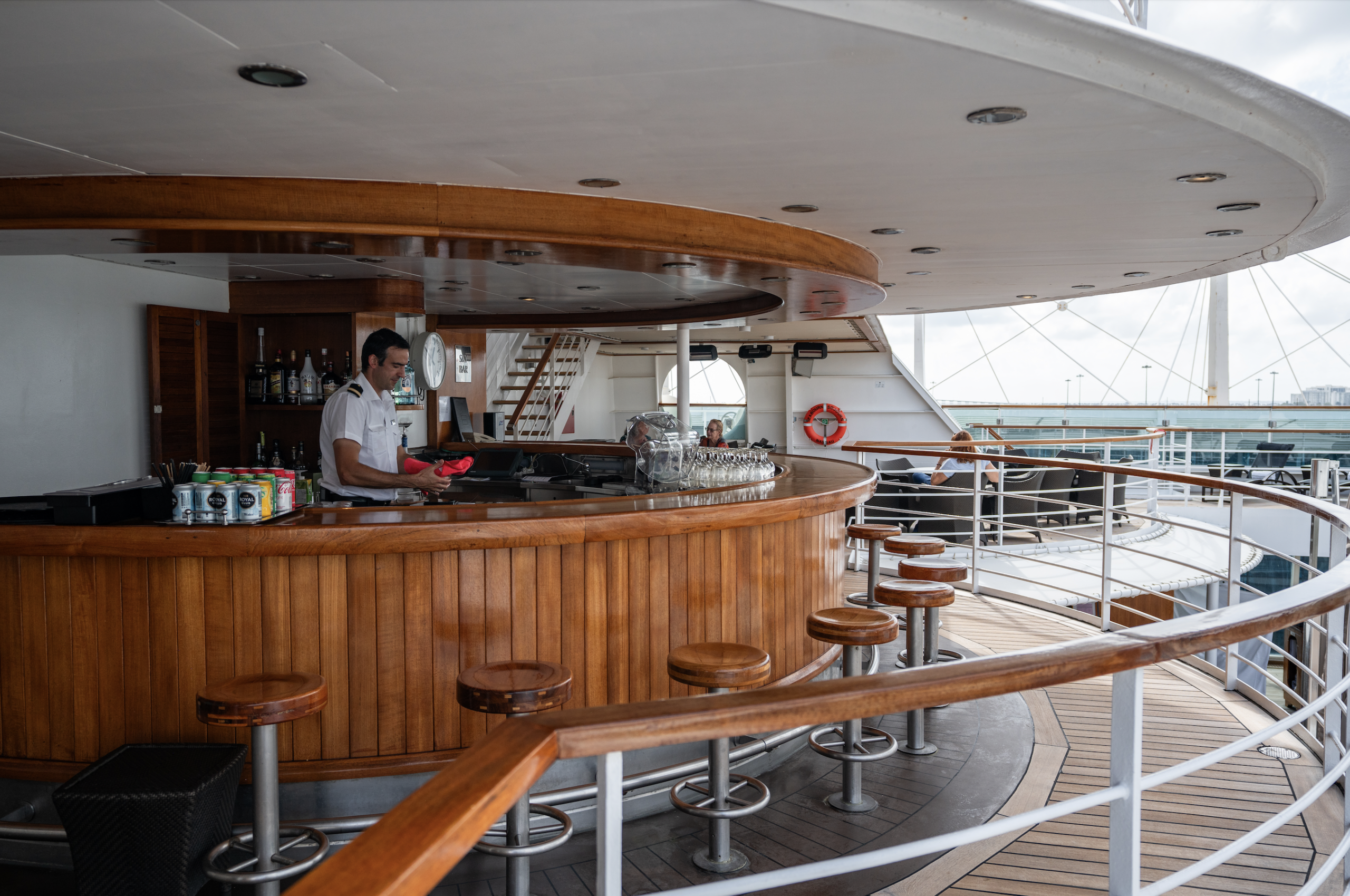 Sky Bar, Seabourn Sojourn, Seabourn Cruises, Harr Travel