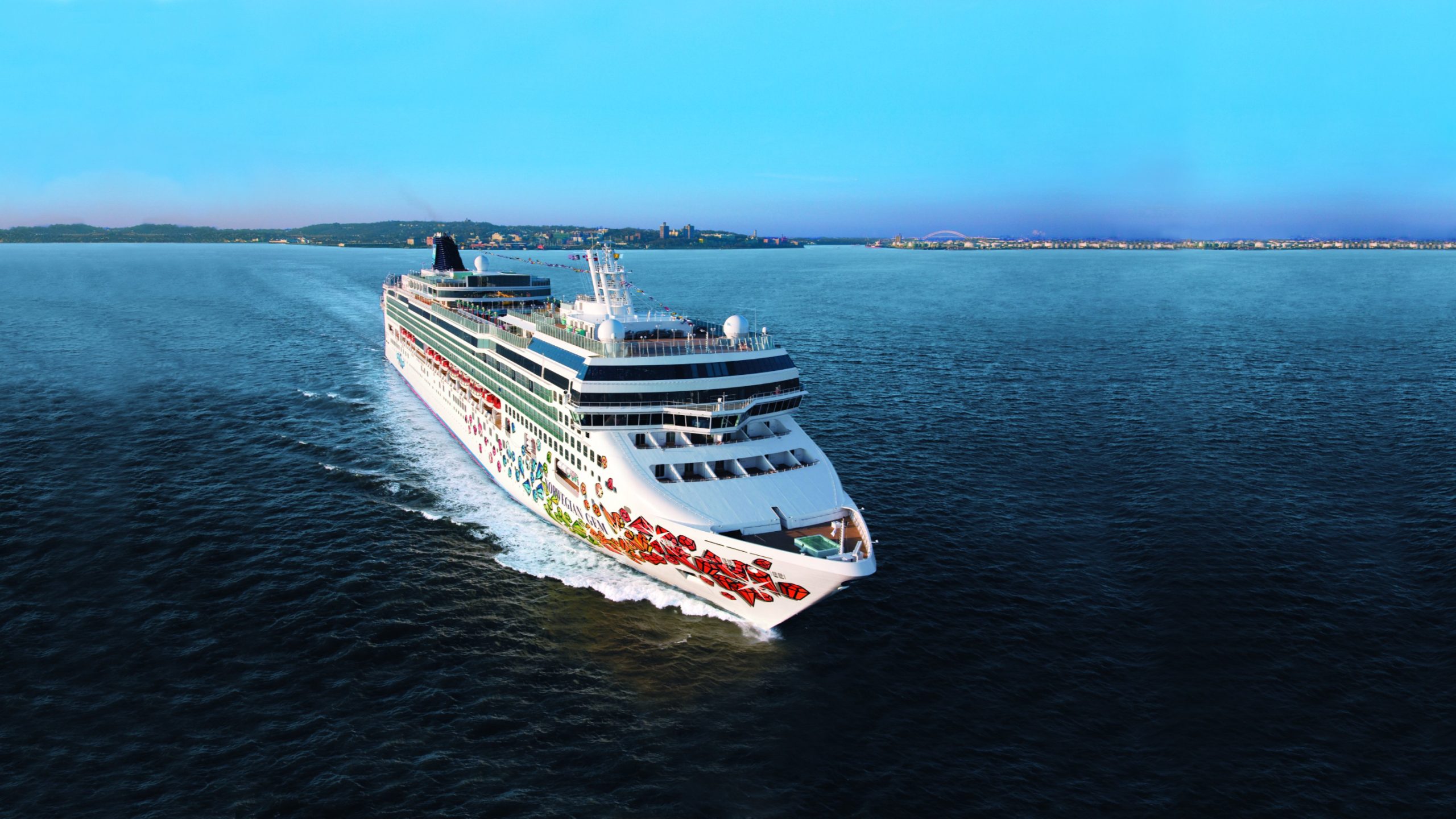 NCL, Norwegian Gem