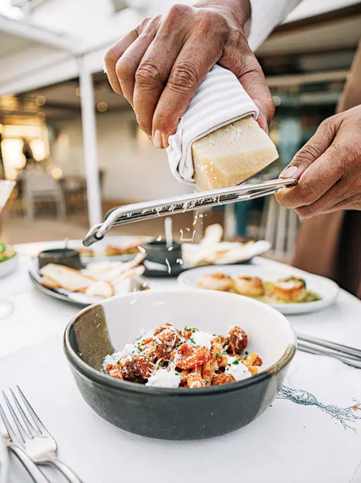 Seabourn Cruise Line, Dining Guide, The Colonnade